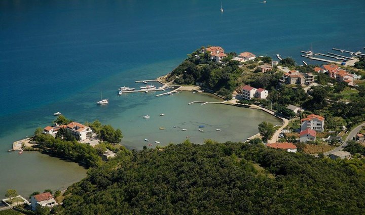 Eine Beschreibung der Supetarska Draga in Kroatien